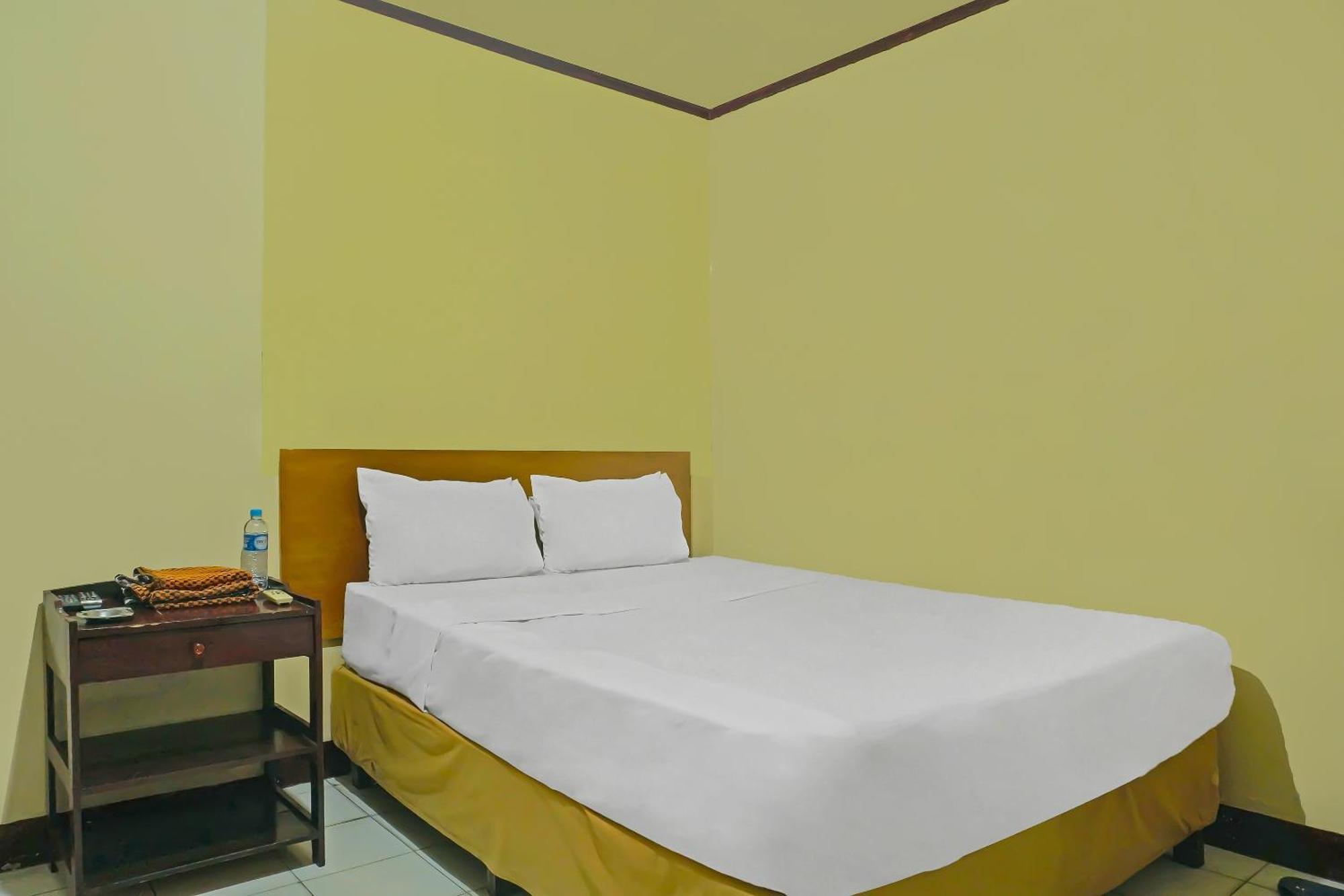 Spot On 92466 Adam Kost Syariahnearwisata Jembatan Barito Hotel Banjarmasin  Bagian luar foto
